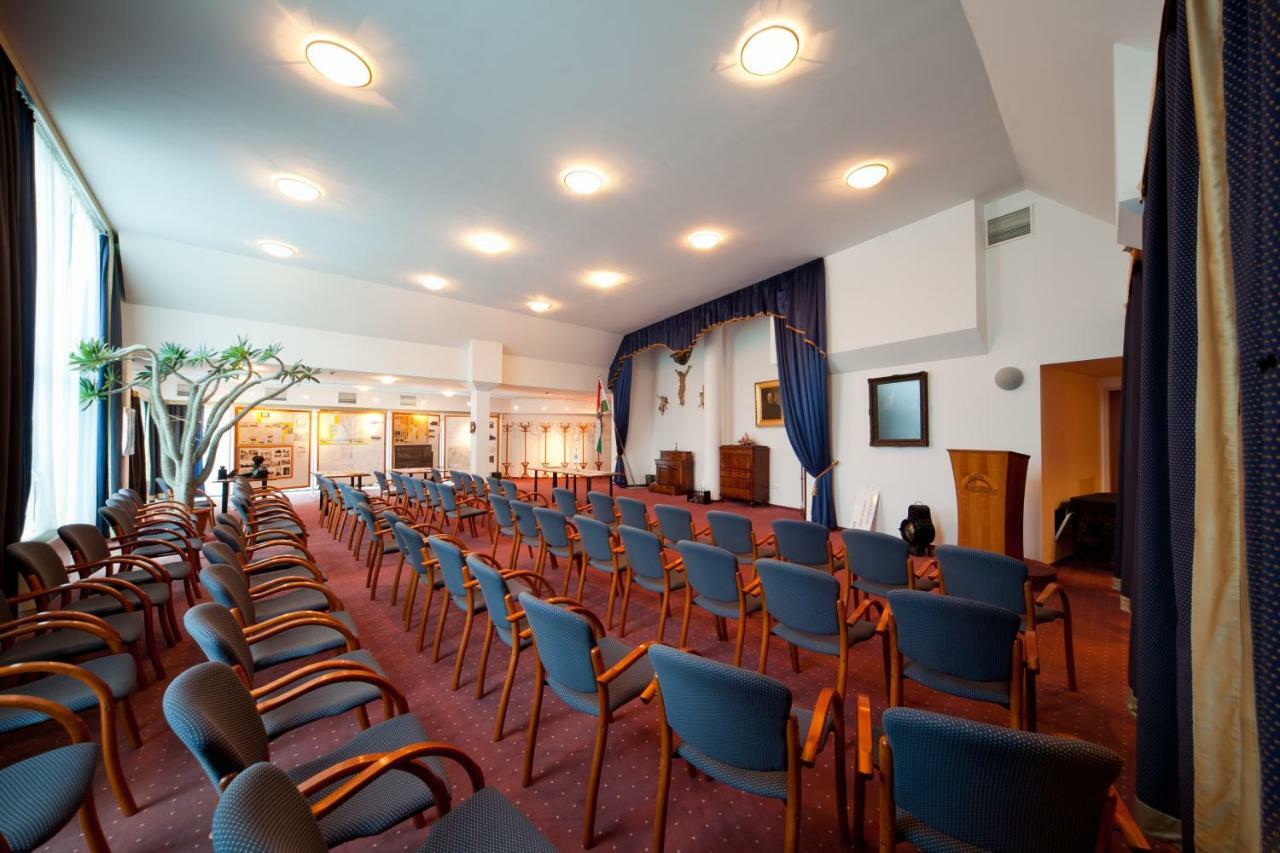 Kehida Hertelendy Haz Hotel Kehidakustány Buitenkant foto
